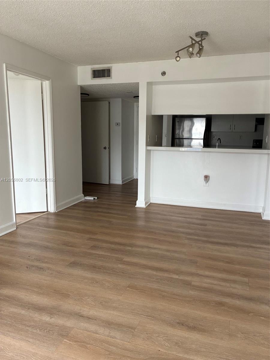 850 N Miami Ave #W-406, photo 2