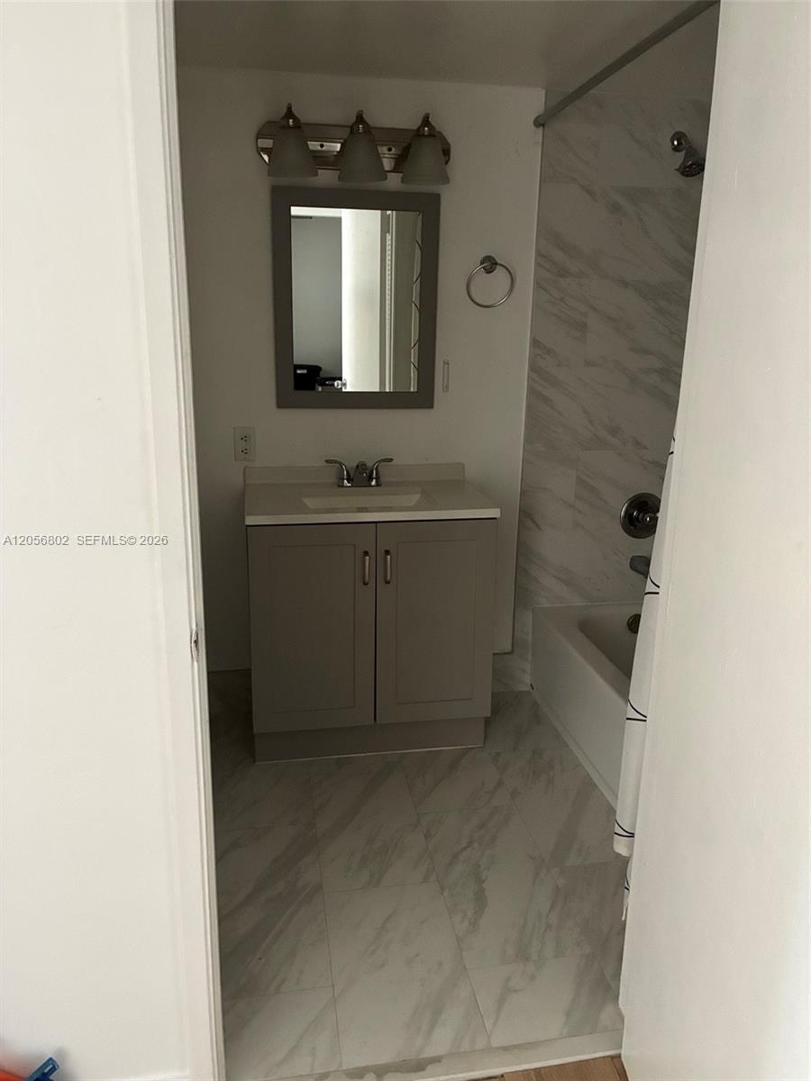 850 N Miami Ave #W-406, photo 8